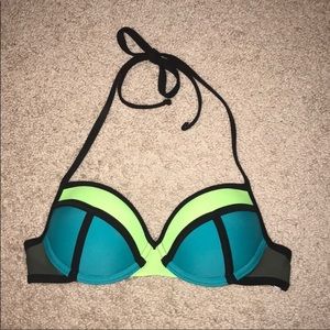 Push up bikini top